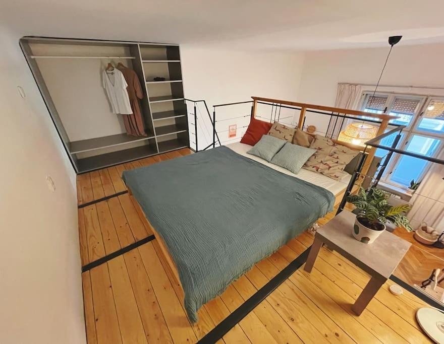 Stefanka Apartment Old Town Братислава Экстерьер фото